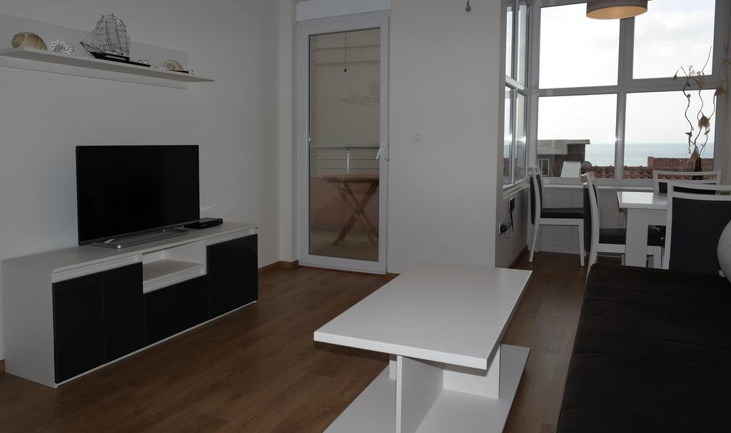 Tuna Apartments Dobra Voda Luaran gambar