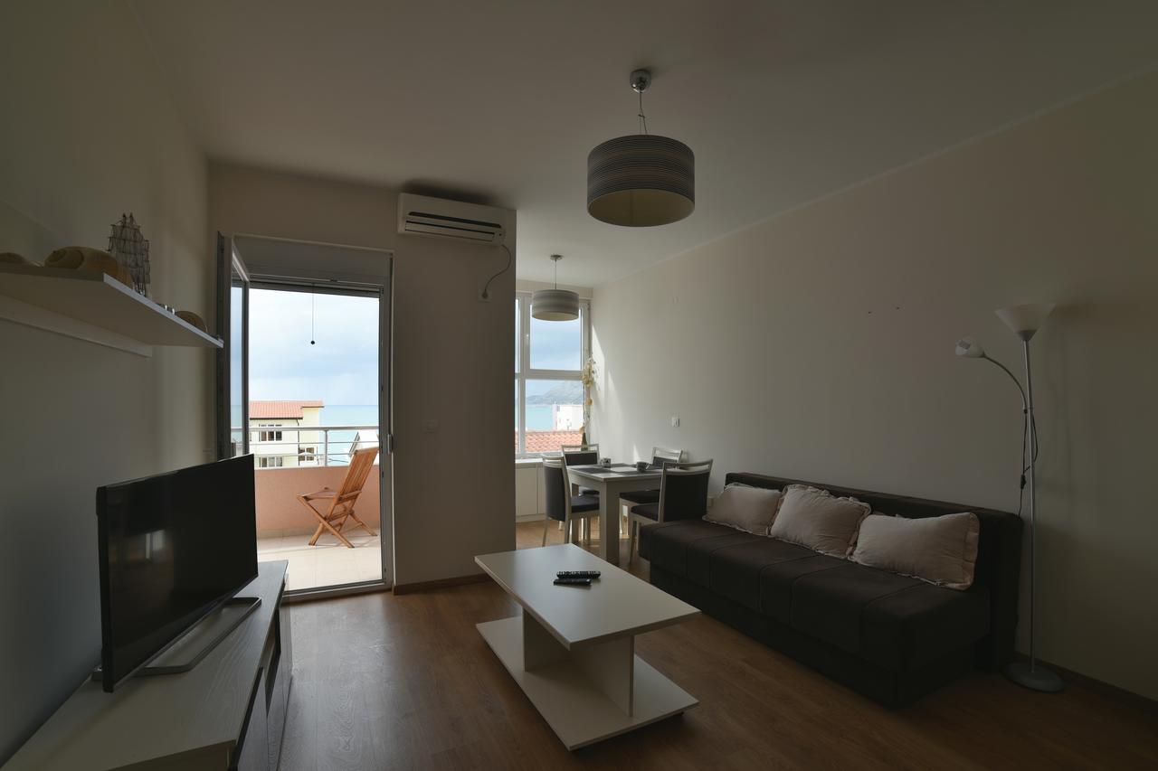 Tuna Apartments Dobra Voda Luaran gambar